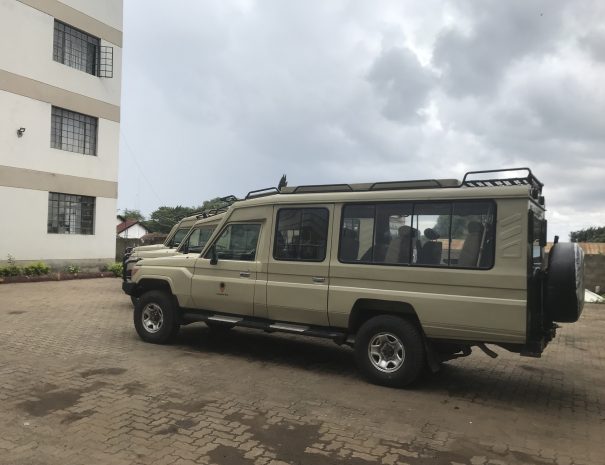 safari cars in Tanzania